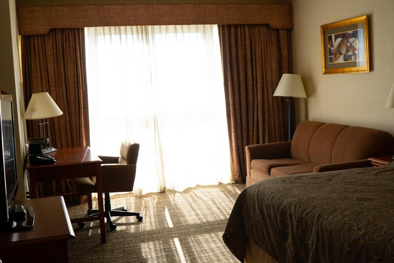 Hotel Topeka At City Center Esterno foto