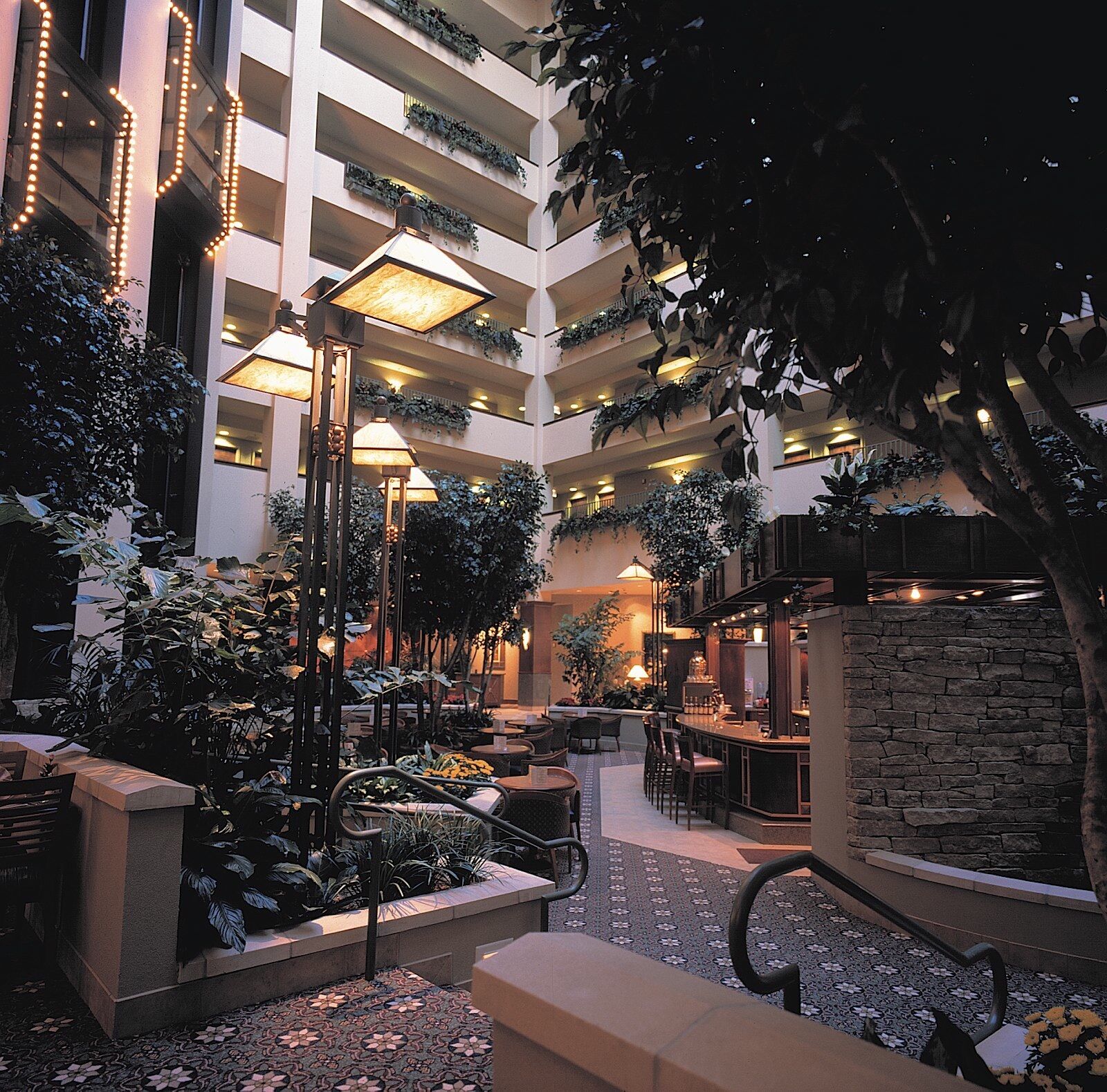 Hotel Topeka At City Center Esterno foto